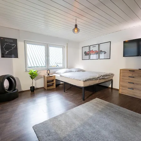 Pitlane-Apartment Herresbach Exterior foto