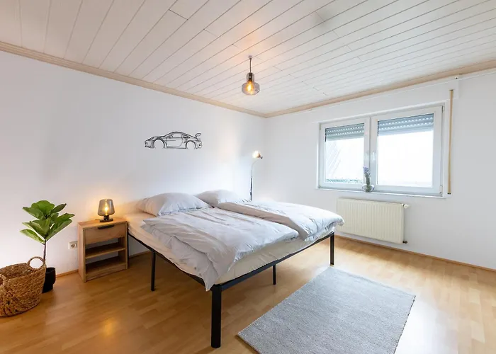 Pitlane-Apartment